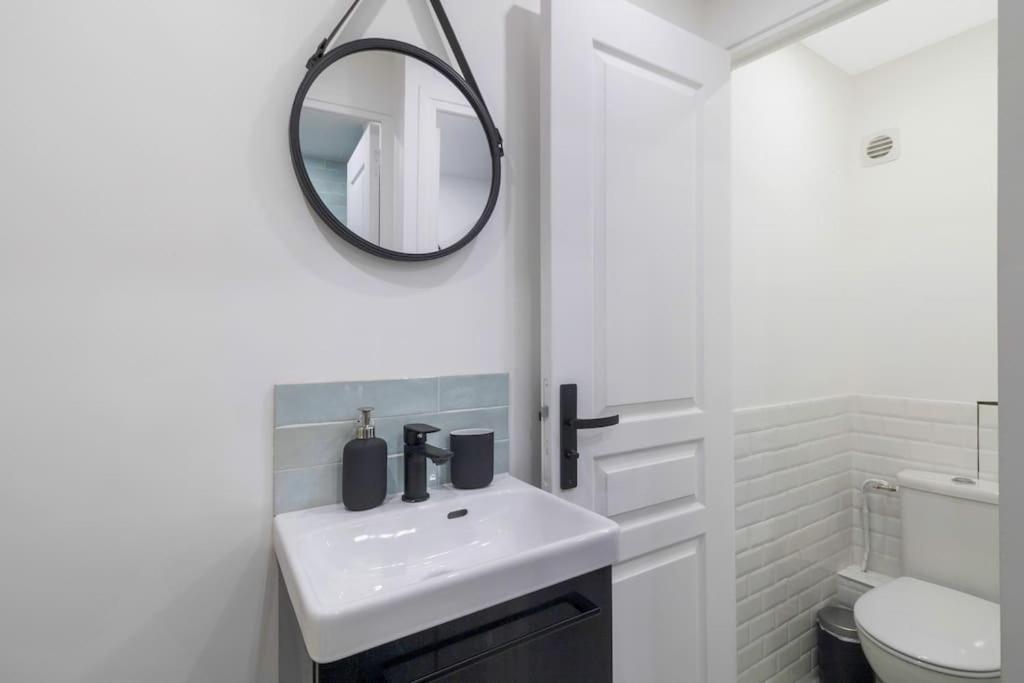 Brand New Flat For 8 People, 3 Bedrooms Paris Exterior foto